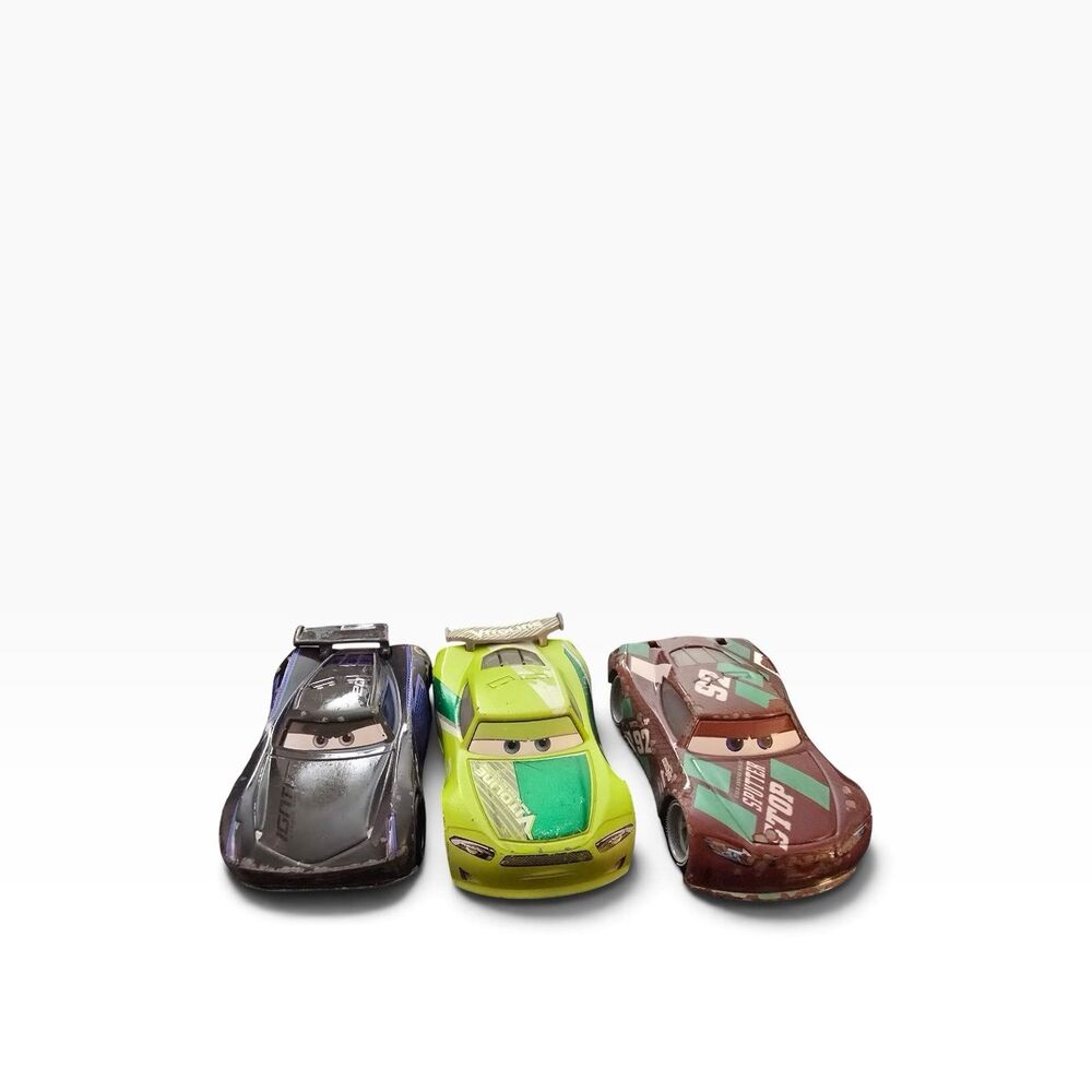 Disney Pixar Cars 3 Die-cast Next Gen , Vitolino and Chase Racelot  Bundle Of 3
